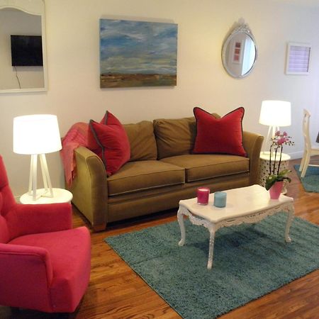 Malibu Private Beach Apartments Ruang foto