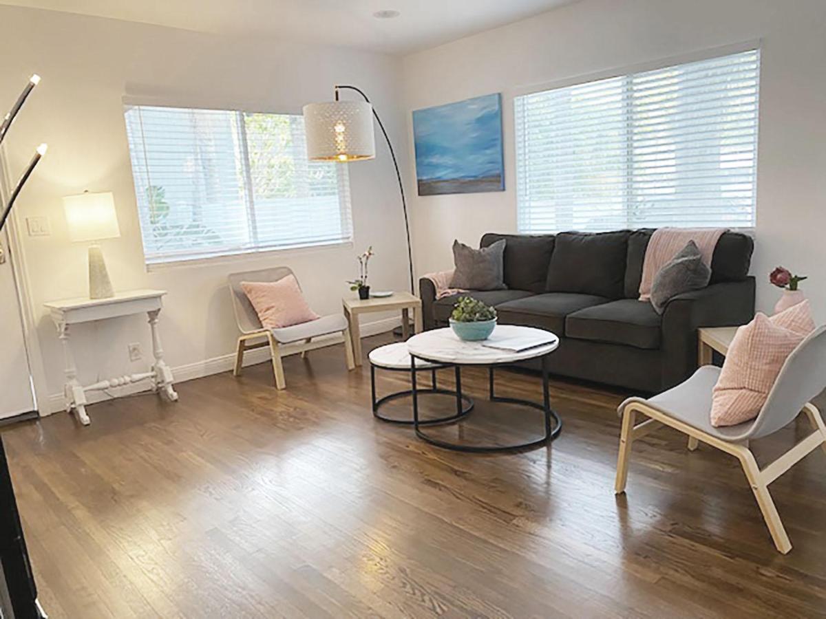 Malibu Private Beach Apartments Bagian luar foto