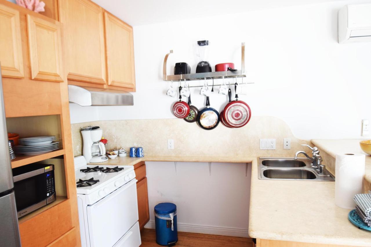 Malibu Private Beach Apartments Bagian luar foto