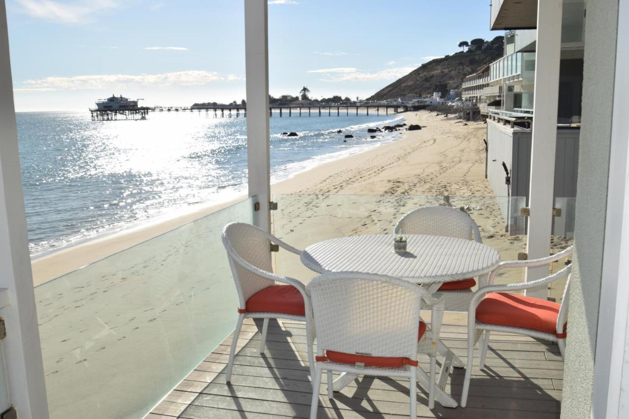 Malibu Private Beach Apartments Bagian luar foto