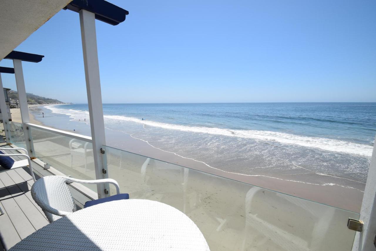 Malibu Private Beach Apartments Bagian luar foto