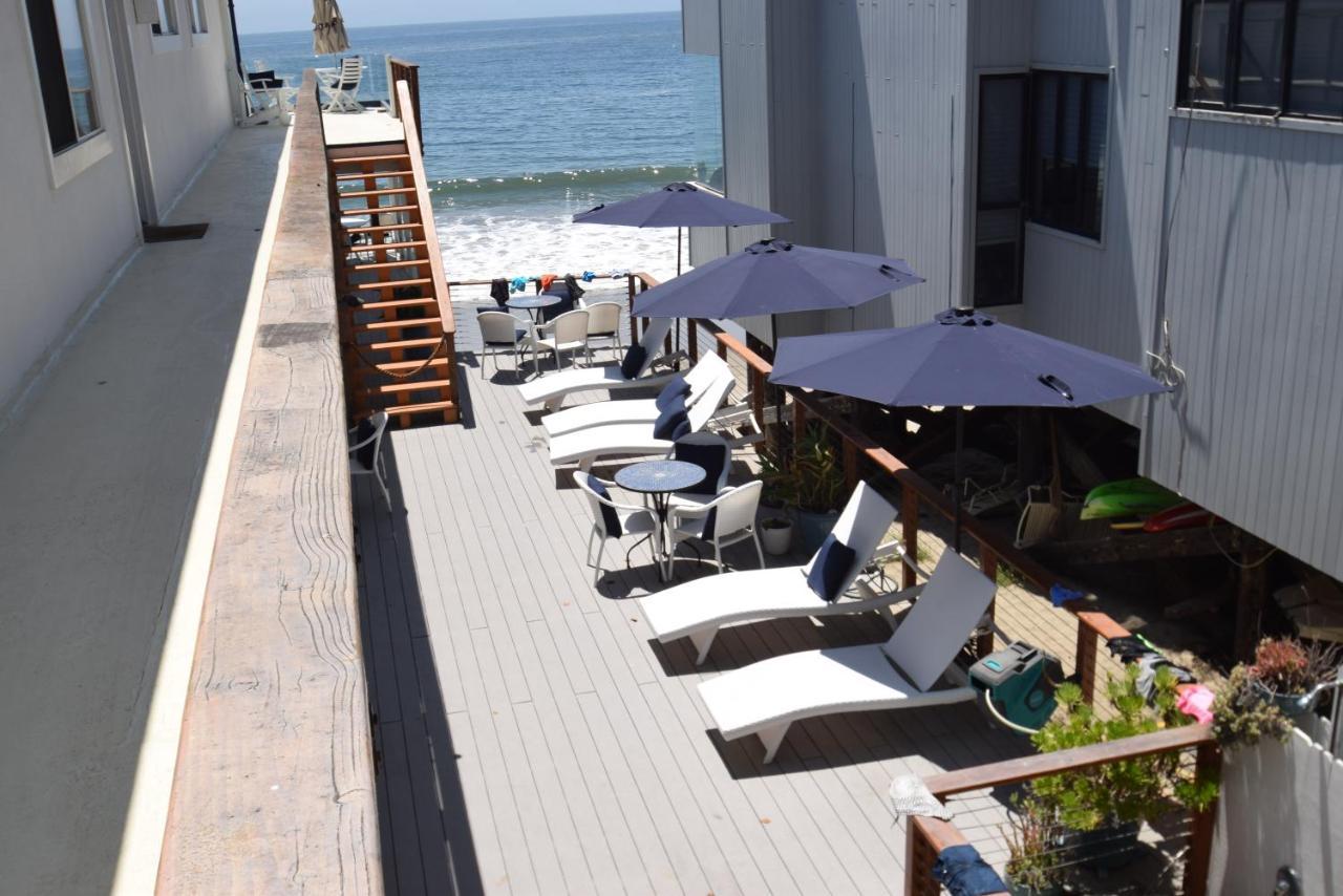 Malibu Private Beach Apartments Bagian luar foto